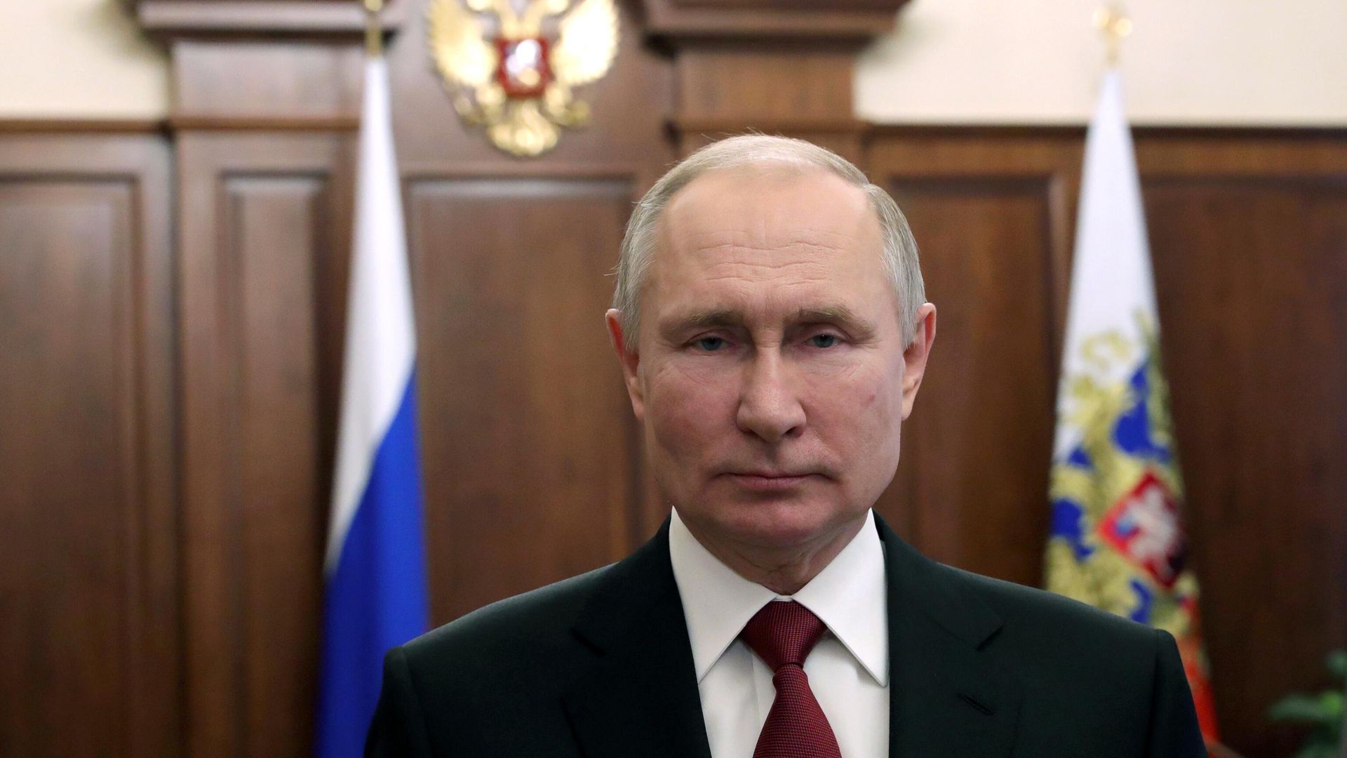 Президент РФ Владимир Путин во время поздравления граждан России с Днем защитника Отечества Президент РФ Владимир Путин во время поздравления граждан России с Днем защитника Отечества - РИА Новости, 1920, 24.02.2021