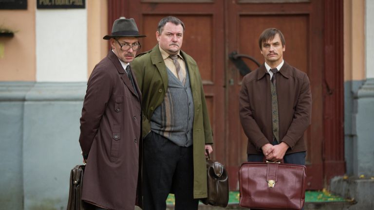 Кадр из сериала Чикатило Кадр из сериала Чикатило