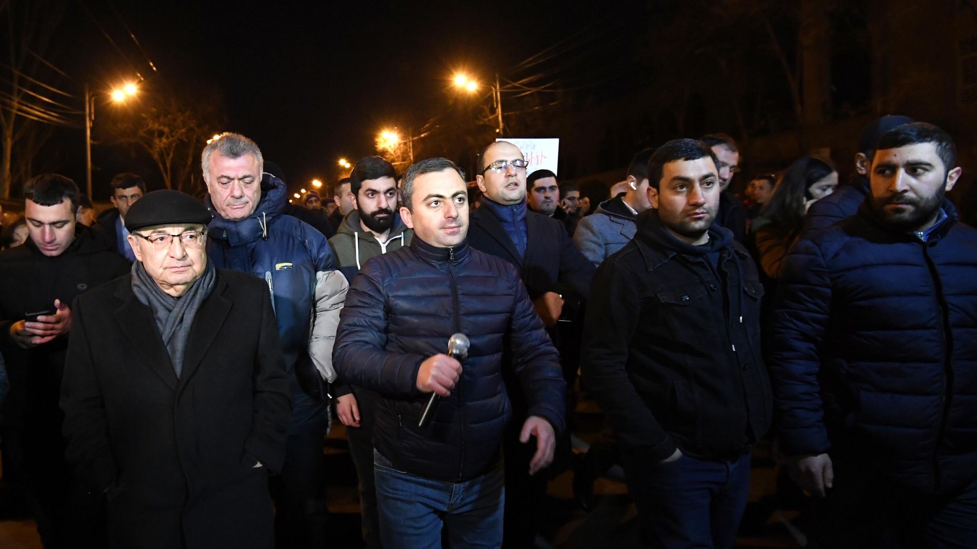 Акция протеста против премьера Армении Никола Пашиняна Акция протеста против премьера Армении Никола Пашиняна - РИА Новости, 1920, 24.02.2021