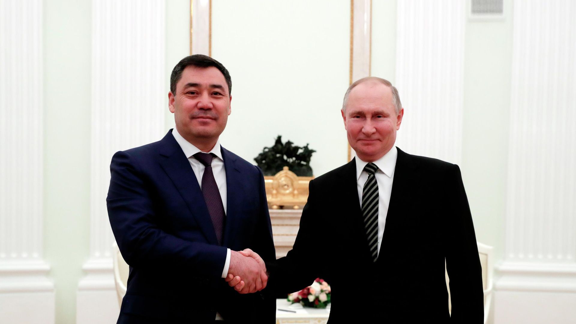 Президент РФ Владимир Путин и президент Киргизской Республики Садыр Жапаров Президент РФ Владимир Путин и президент Киргизской Республики Садыр Жапаров - РИА Новости, 1920, 13.09.2022