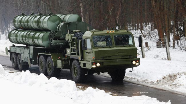 Пусковая установка зенитно-ракетного комплекса С-400 Триумф