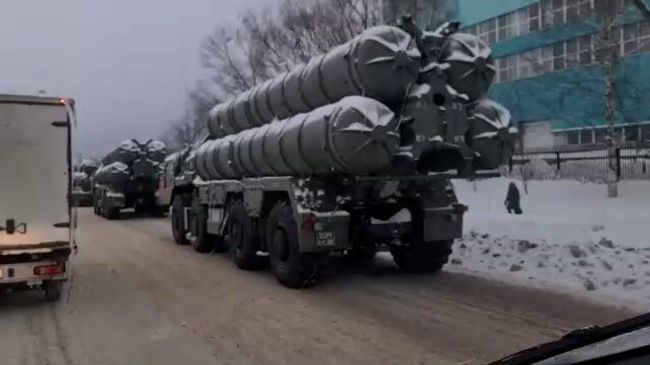 Кадры ДТП с участием пусковой установки С-400  