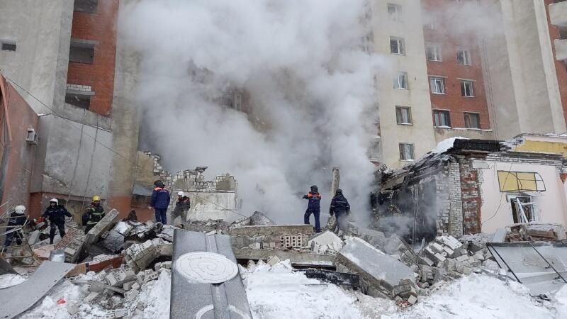 Разбор завалов на месте взрыва в жилом доме на Мещерском бульваре в Нижнем Новгороде - РИА Новости, 1920, 27.02.2021