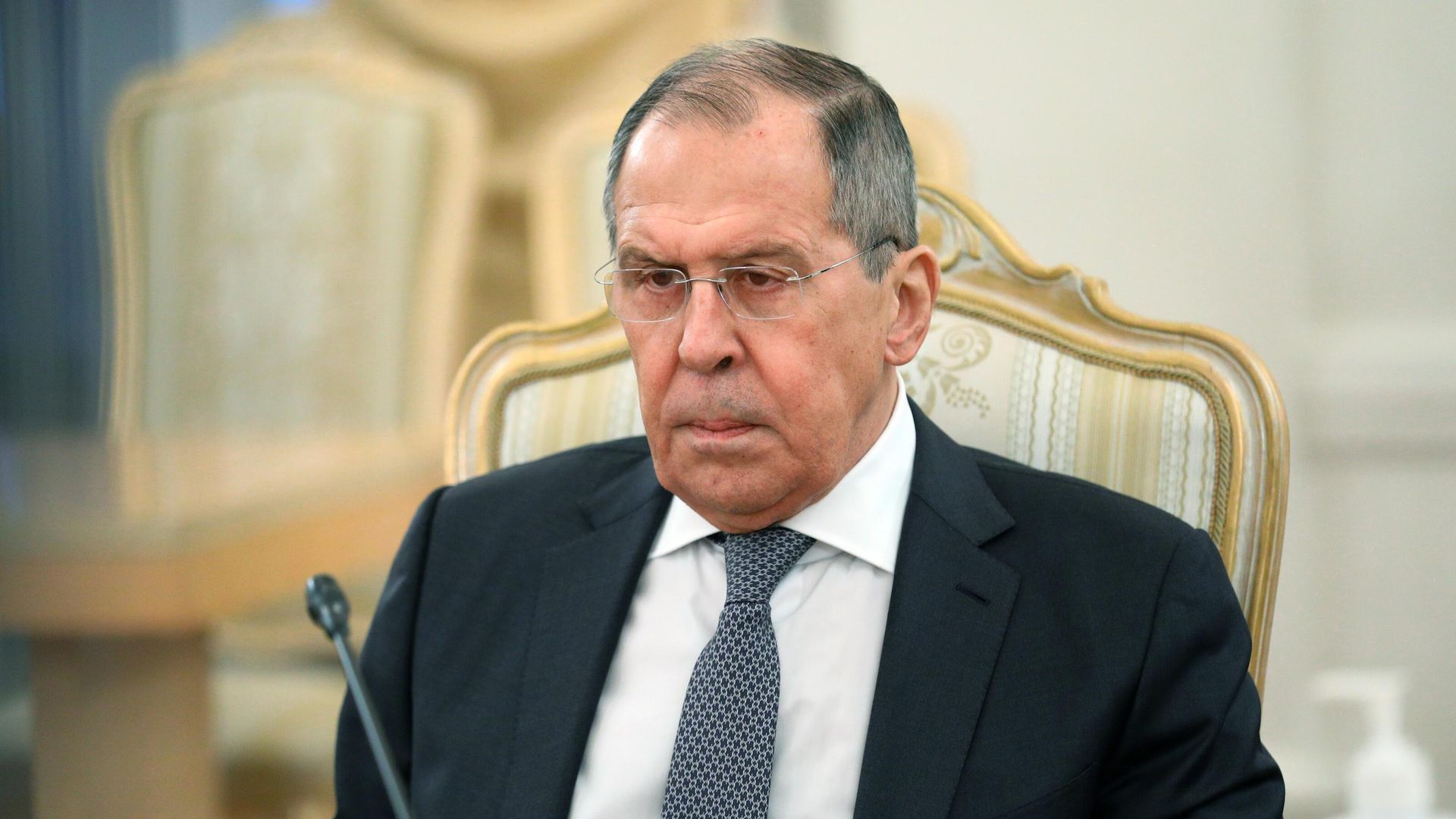 Министр иностранных дел РФ Сергей Лавров во время встречи в Москве с министром иностранных дел Афганистана Мохаммадом Ханифом Атмаром Министр иностранных дел РФ Сергей Лавров во время встречи в Москве с министром иностранных дел Афганистана Мохаммадом Ханифом Атмаром - РИА Новости, 1920, 09.03.2021