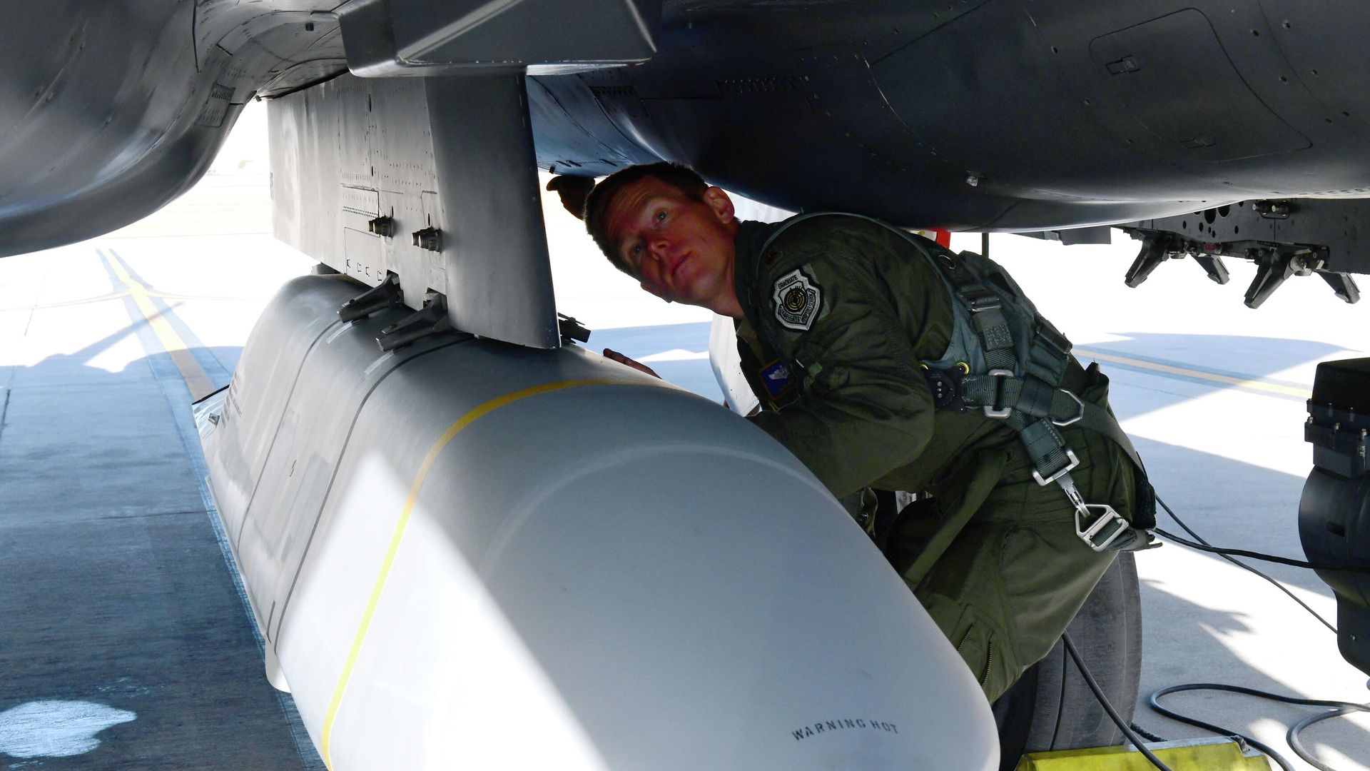 Ракета AGM-158B JASSM-ER, установленная на истребителе F-15E ВВС США Ракета AGM-158B JASSM-ER, установленная на истребителе F-15E ВВС США - РИА Новости, 1920, 13.07.2021