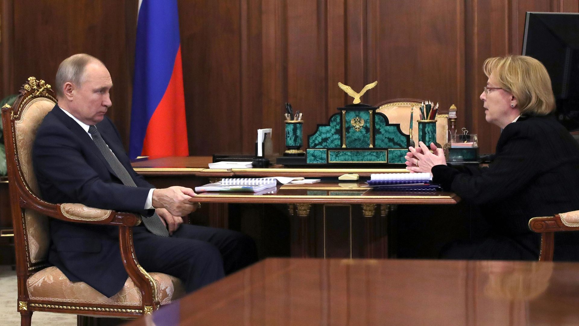 Президент РФ Владимир Путин и руководитель Федерального медико-биологического агентства (ФМБА) Вероника Скворцова во время встречи - РИА Новости, 1920, 01.03.2021