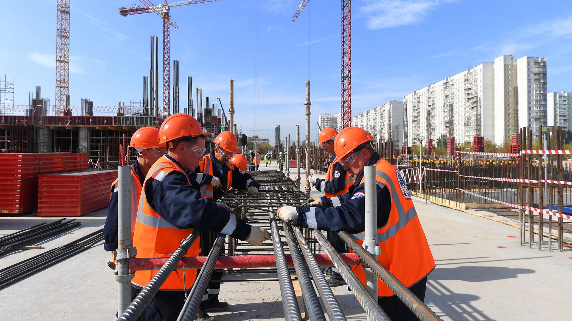 Рабочие на строительной площадке Рабочие на строительной площадке - РИА Новости, 1920, 01.09.2026