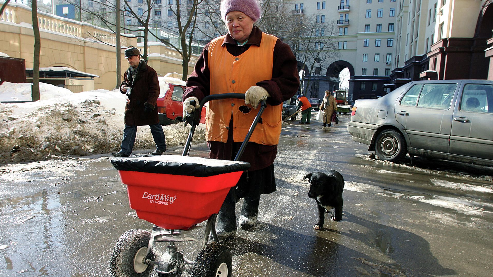 Уборка снега на улицах Москвы. Уборка снега на улицах Москвы. - РИА Новости, 1920, 02.03.2021