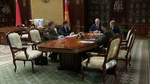 “Это абсолютно не нужно“ – Лукашенко об объединении Белоруссии и России “Это абсолютно не нужно“ – Лукашенко об объединении Белоруссии и России - РИА Новости, 1920, 02.03.2021