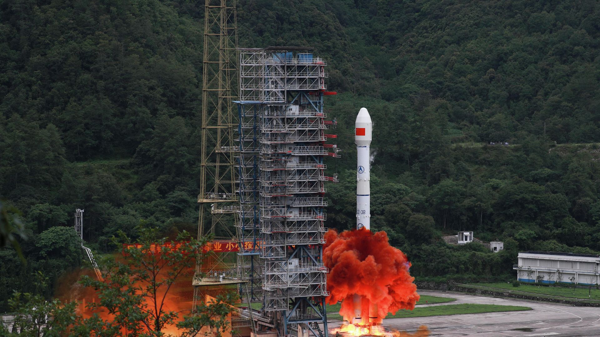 Запуск ракеты-носителя со спутником Beidou с космодрома Сичан Запуск ракеты-носителя со спутником Beidou с космодрома Сичан - РИА Новости, 1920, 03.03.2021