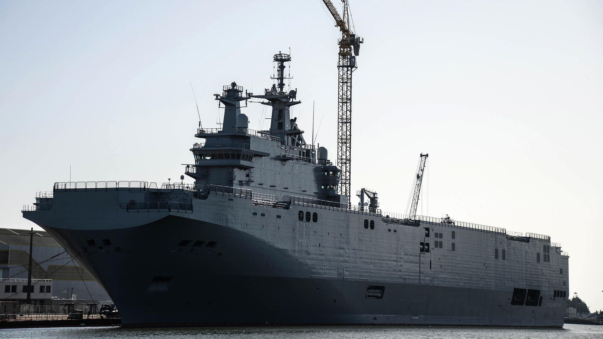 Корабль Владивосток класса Мистраль в доках компании SNX France Корабль Владивосток класса Мистраль в доках компании SNX France - РИА Новости, 1920, 30.01.2023