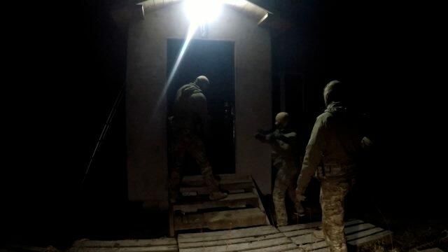 Кадры задержания террориста, готовившего взрыв в Калининградской области Кадры задержания террориста, готовившего взрыв в Калининградской области - РИА Новости, 1920, 04.03.2021