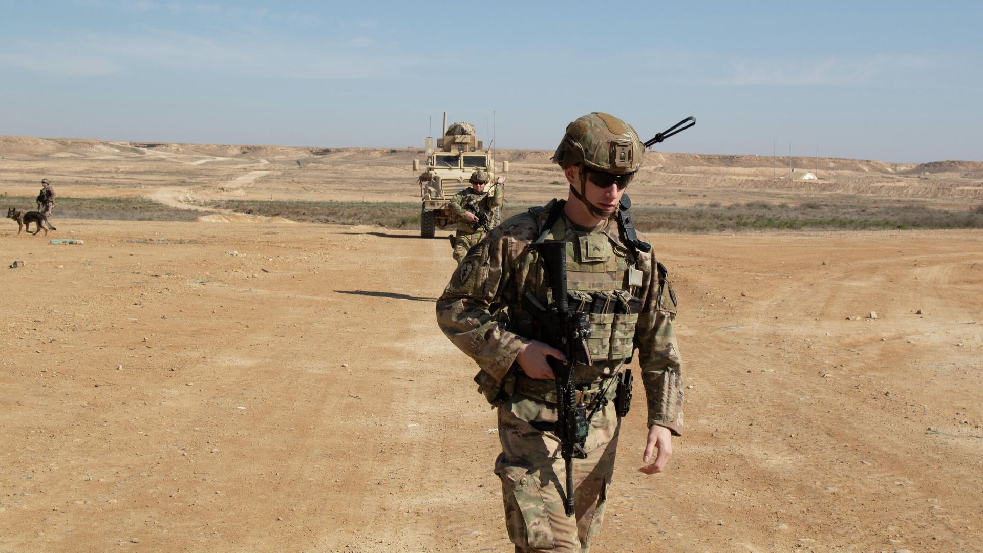Американские военные на авиабазе Айн-эль-Асад в провинции Анбар, Ирак Американские военные на авиабазе Айн-эль-Асад в провинции Анбар, Ирак - РИА Новости, 1920, 20.03.2022