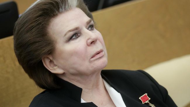 Заместитель председателя комитета Госдумы по федеративному устройству и вопросам местного самоуправления Валентина Терешкова на пленарном заседании Государственной Думы РФ