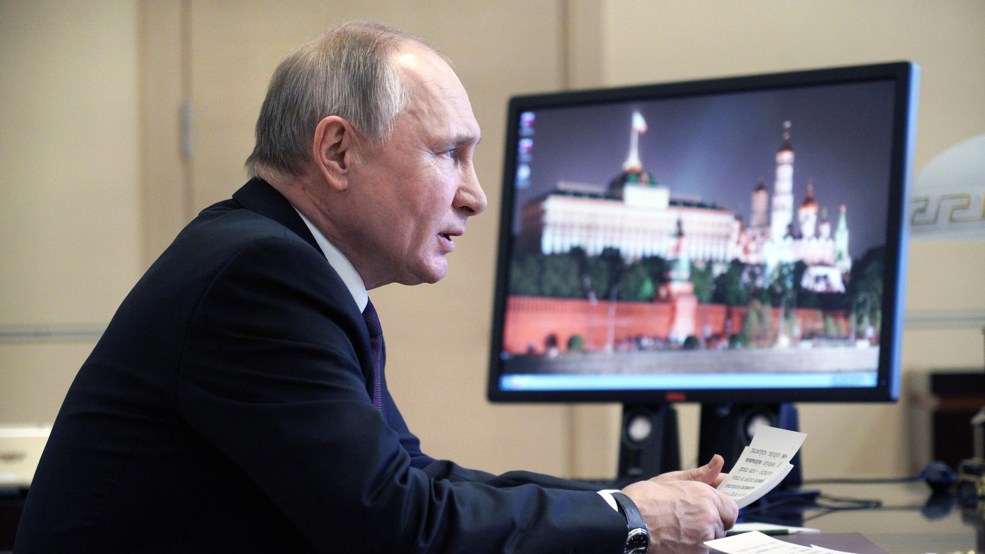 Президент РФ Владимир Путин проводит совещание о мерах по повышению инвестиционной активности Президент РФ Владимир Путин проводит совещание о мерах по повышению инвестиционной активности - РИА Новости, 1920, 11.03.2021