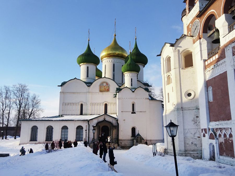Спасо-Преображенский собор и звонница на территории в Спасо-Евфимиева монастыря Спасо-Преображенский собор и звонница на территории в Спасо-Евфимиева монастыря