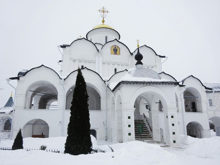 Покровский собор (1514 г.) в Покровском монастыре Покровский собор (1514 г.) в Покровском монастыре