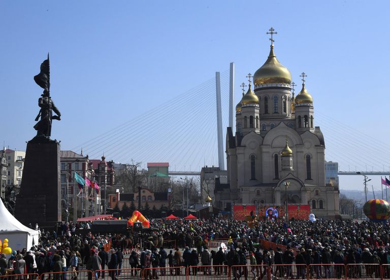 Участники празднования Масленицы во Владивостоке Участники празднования Масленицы во Владивостоке