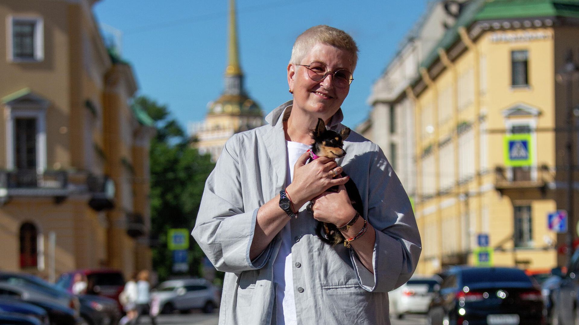 Татьяна с любимой собакой Кристмас в Санкт-Петербурге Татьяна с любимой собакой Кристмас в Санкт-Петербурге - РИА Новости, 1920, 19.03.2021