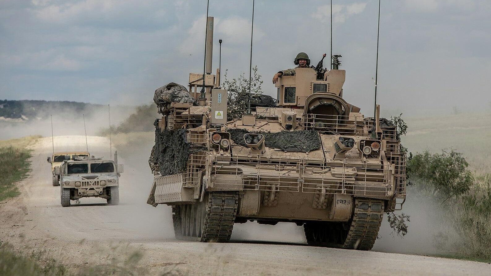 Американский бронетранспортер AMPV (Armored multi-purpose vehicle) Американский бронетранспортер AMPV (Armored multi-purpose vehicle) - РИА Новости, 1920, 17.03.2021