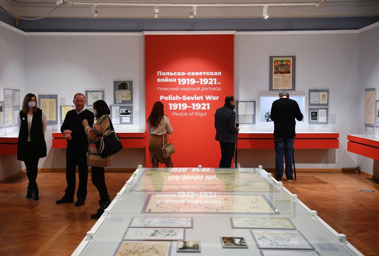 Выставка Польско-советская война 1919-1921 гг. Рижский мирный договор в Выставочном зале федеральных архивов в Москве Выставка Польско-советская война 1919-1921 гг. Рижский мирный договор в Выставочном зале федеральных архивов в Москве