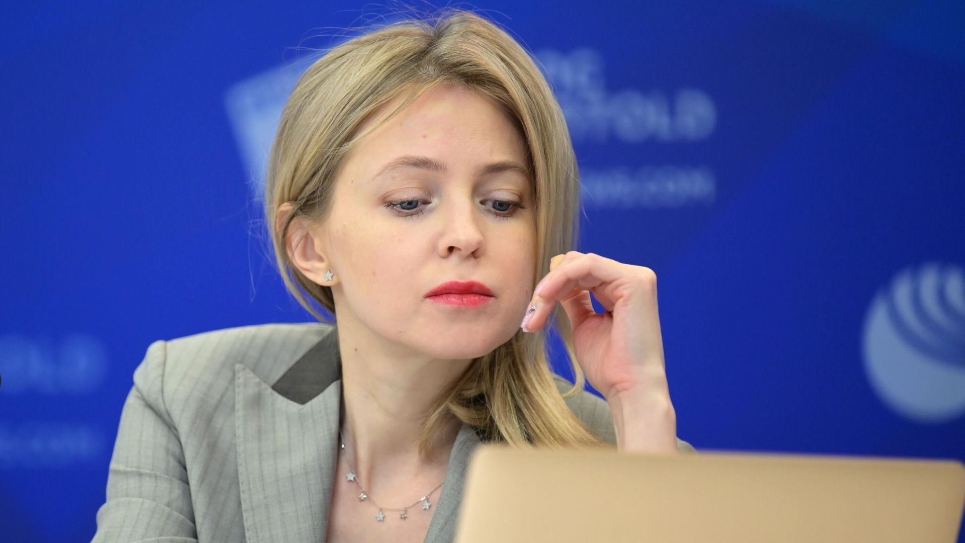 Наталья Поклонская во время брифинга в Международном мультимедийном пресс-центре МИА Россия сегодня - РИА Новости, 1920, 12.04.2021