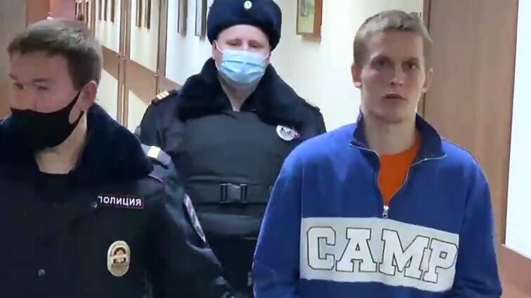 Житель Санкт-Петербурга Никита Воробьев, подозреваемый в убийстве прохожего на западе Москвы. Кадр видео Житель Санкт-Петербурга Никита Воробьев, подозреваемый в убийстве прохожего на западе Москвы. Кадр видео - РИА Новости, 1920, 16.03.2021