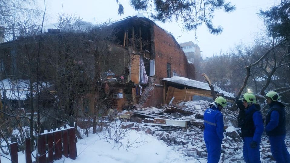 Последствия обрушения стены жилого дома 1909 года постройки Последствия обрушения стены жилого дома 1909 года постройки - РИА Новости, 1920, 18.03.2021
