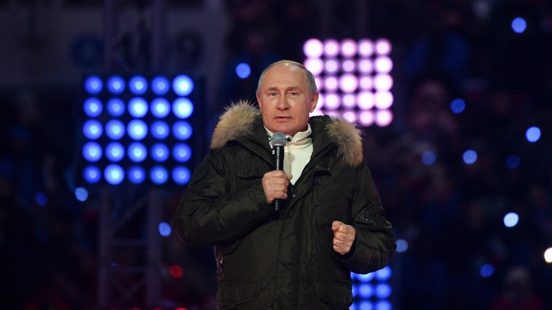 Президент РФ Владимир Путин на концерте в Лужниках в честь воссоединения Крыма и России Президент РФ Владимир Путин на концерте в Лужниках в честь воссоединения Крыма и России - РИА Новости, 1920, 18.03.2021