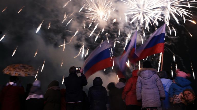 Праздничный салют в Симферополе Праздничный салют в Симферополе