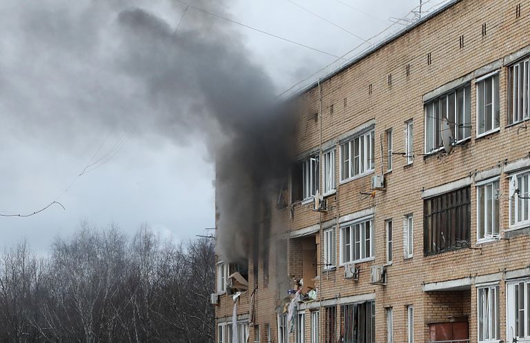 Последствия взрыва в жилом доме на улице Зеленой в Химках