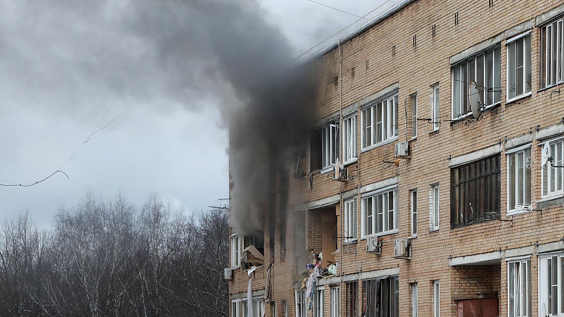 Последствия взрыва в жилом доме на улице Зеленой в Химках Последствия взрыва в жилом доме на улице Зеленой в Химках - РИА Новости, 1920, 19.03.2021