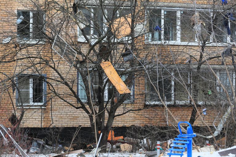 Последствия взрыва в жилом доме на улице Зеленой в Химках