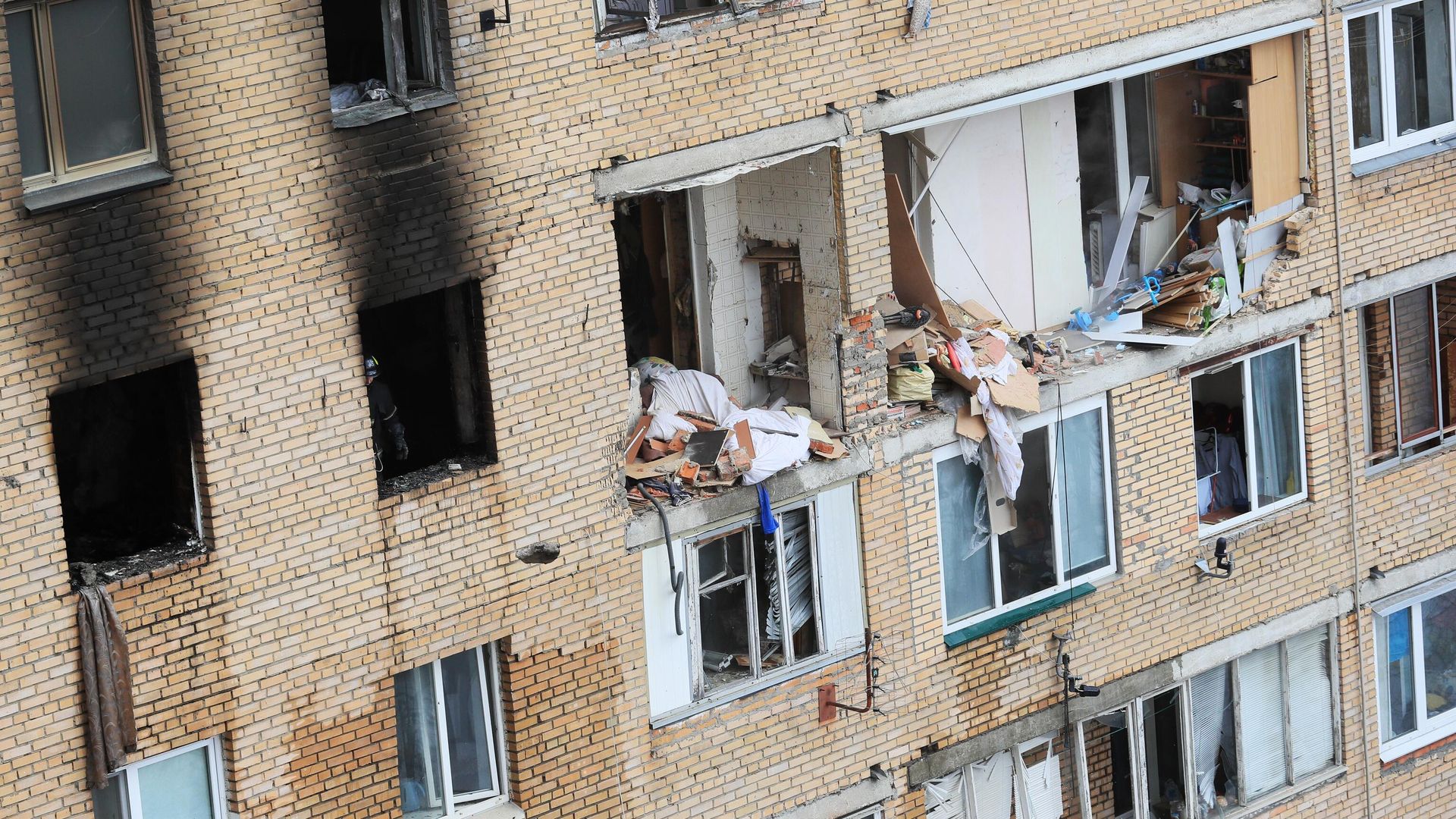 Последствия взрыва в жилом доме на улице Зеленой в Химках Последствия взрыва в жилом доме на улице Зеленой в Химках - РИА Новости, 1920, 02.07.2021