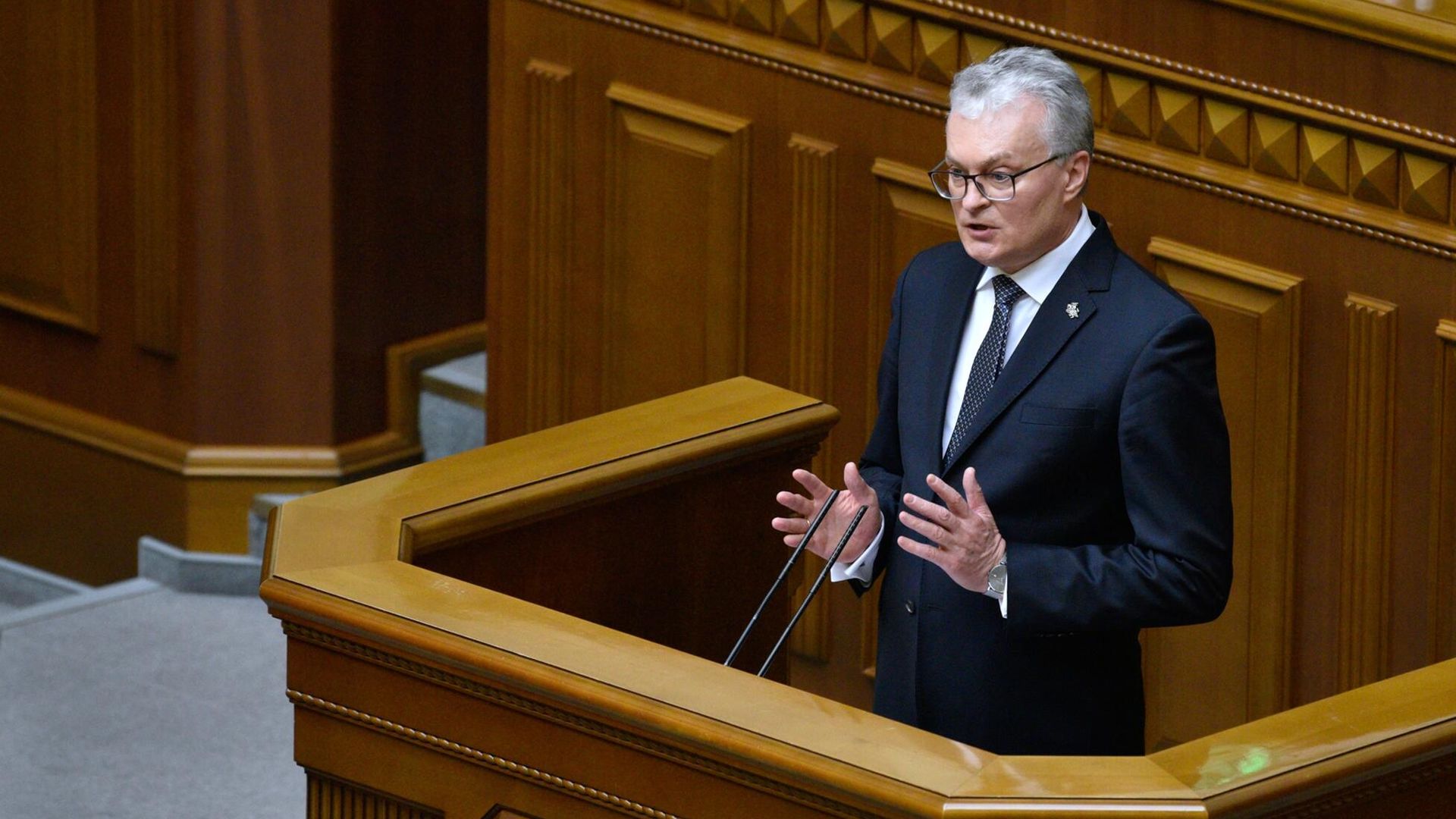 Президент Литвы Гитанас Науседа выступает на внеочередном заседании Верховной рады Украины в Киеве - РИА Новости, 1920, 30.06.2021