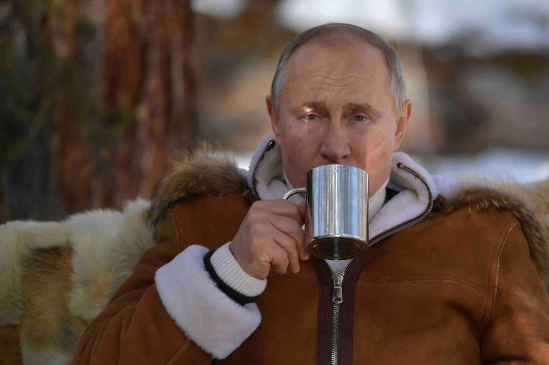 Президент РФ Владимир Путин во время отдыха в тайге Президент РФ Владимир Путин во время отдыха в тайге