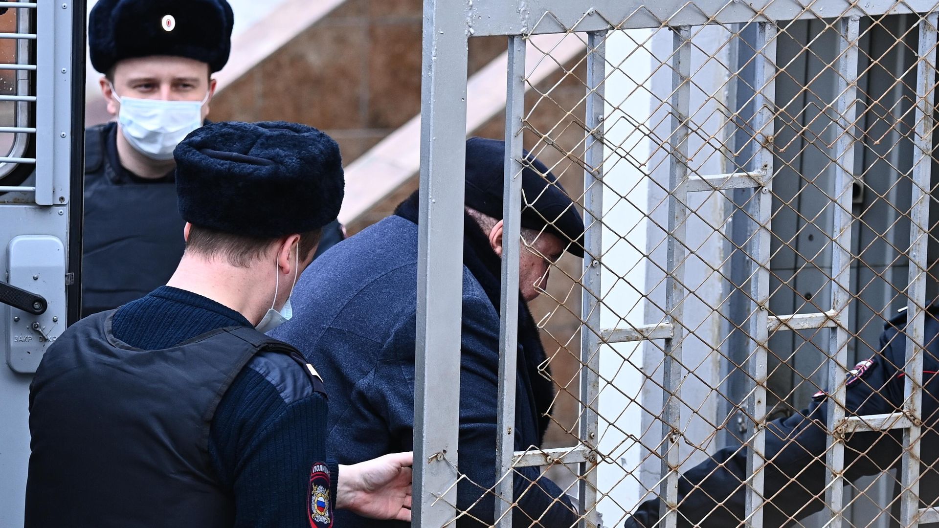 Глава группы фармацевтических компаний Биотэк Борис Шпигель, обвиняемый в даче взятки губернатору Пензенской области Ивану Белозерцеву, Глава группы фармацевтических компаний Биотэк Борис Шпигель, обвиняемый в даче взятки губернатору Пензенской области Ивану Белозерцеву, - РИА Новости, 1920, 31.03.2021