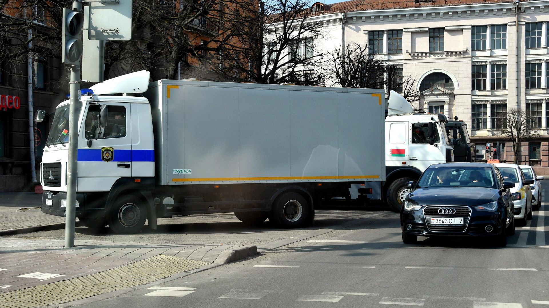Автозак во время несанкционированной акции протеста в Минске Автозак во время несанкционированной акции протеста в Минске - РИА Новости, 1920, 29.03.2021