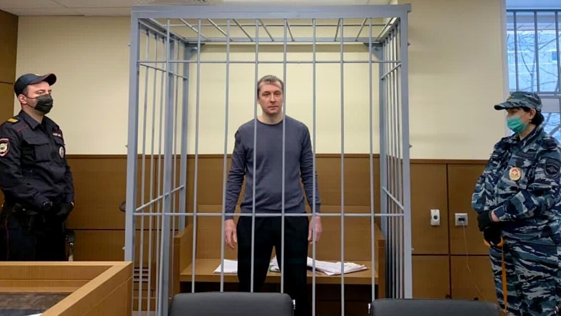 Экс-сотрудник антикоррупционного главка МВД РФ (ГУЭБиПК), полковник Дмитрий Захарченко, обвиняемый по делу о взятках и воспрепятствовании правосудию, на заседании Пресненского суда Экс-сотрудник антикоррупционного главка МВД РФ (ГУЭБиПК), полковник Дмитрий Захарченко, обвиняемый по делу о взятках и воспрепятствовании правосудию, на заседании Пресненского суда - РИА Новости, 1920, 30.03.2021