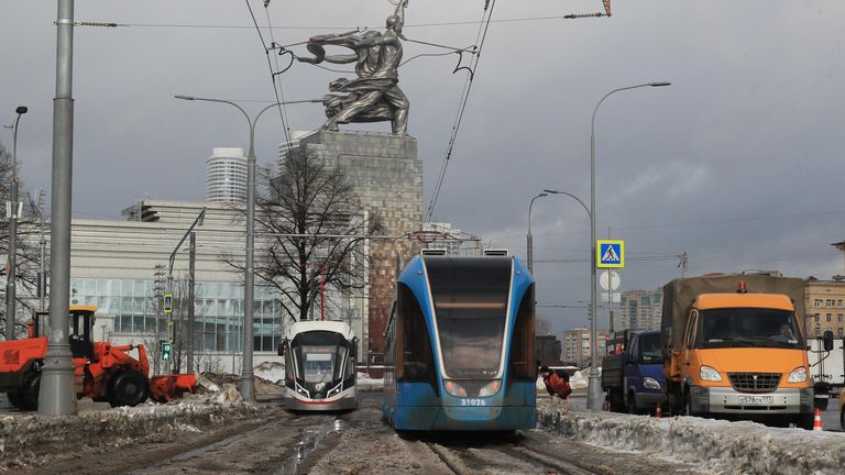 Трамваи в районе метро ВДНХ в Москве Трамваи в районе метро ВДНХ в Москве