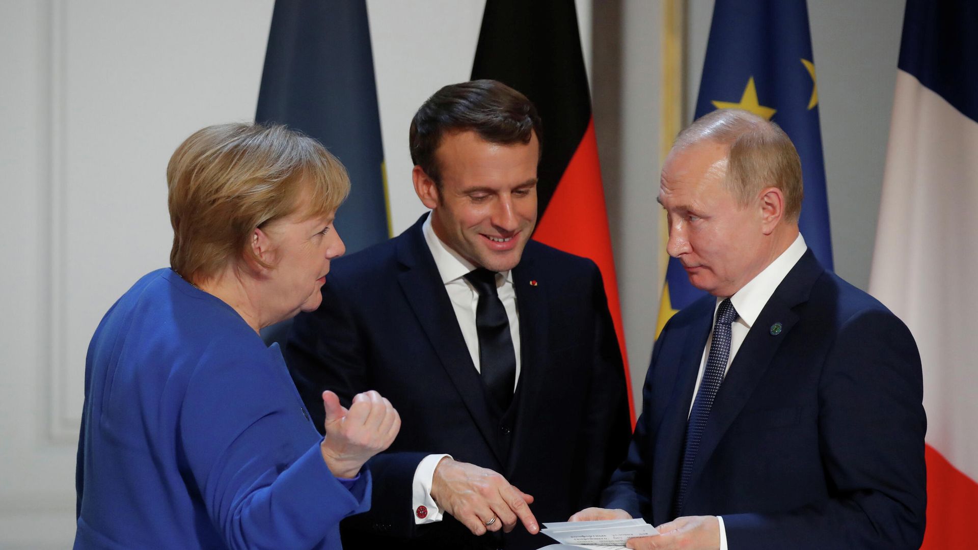 Канцлер Германии Ангела Меркель, президент Франции Эммануэль Макрон и Президент России Владимир Путин на пресс-конференции в Елисейском дворце в Париже. 9 декабря 2019 года Канцлер Германии Ангела Меркель, президент Франции Эммануэль Макрон и Президент России Владимир Путин на пресс-конференции в Елисейском дворце в Париже. 9 декабря 2019 года - РИА Новости, 1920, 31.03.2021