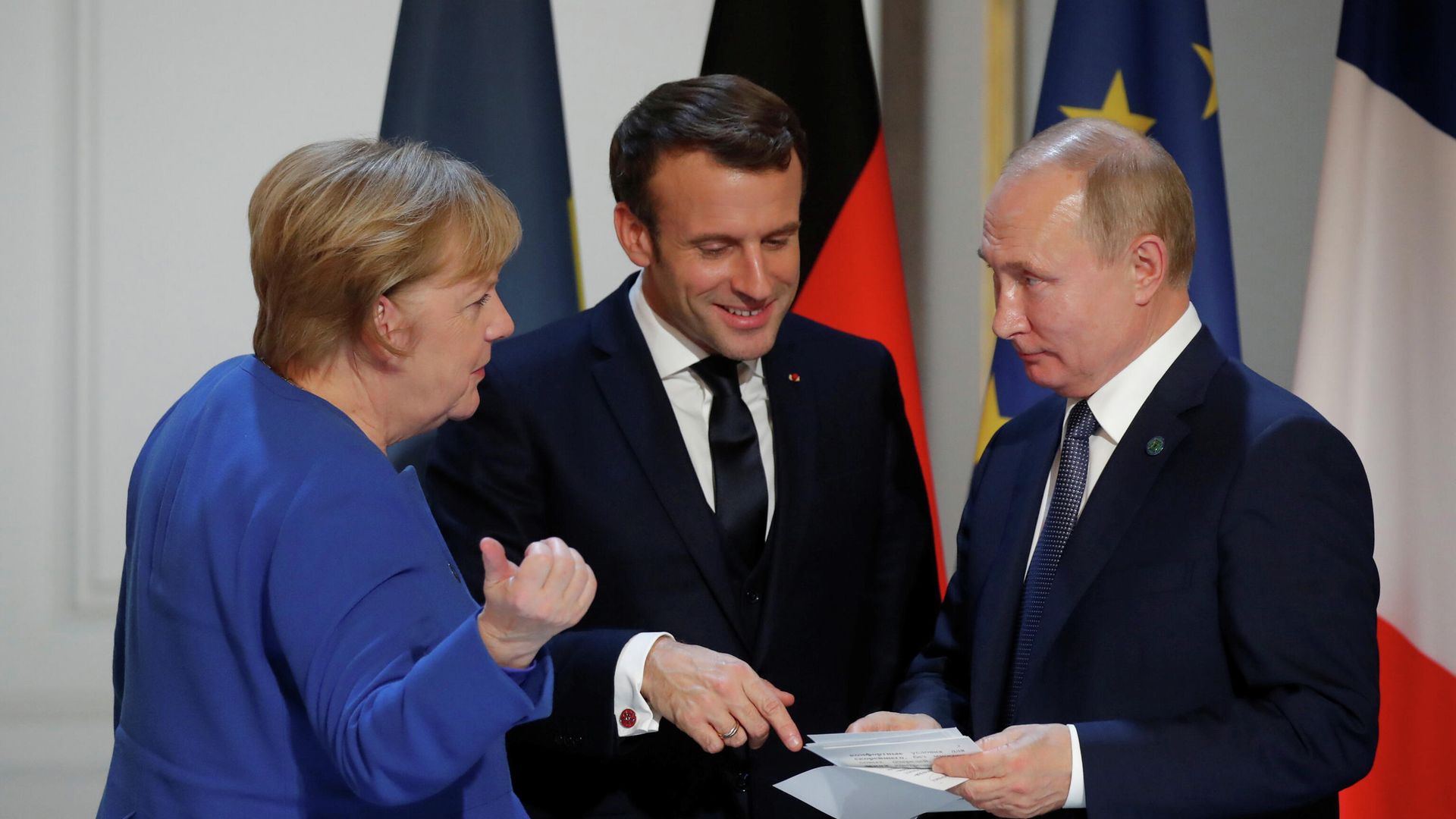 Канцлер Германии Ангела Меркель, президент Франции Эммануэль Макрон и Президент России Владимир Путин на пресс-конференции в Елисейском дворце в Париже. 9 декабря 2019 года Канцлер Германии Ангела Меркель, президент Франции Эммануэль Макрон и Президент России Владимир Путин на пресс-конференции в Елисейском дворце в Париже. 9 декабря 2019 года - РИА Новости, 1920, 31.03.2021