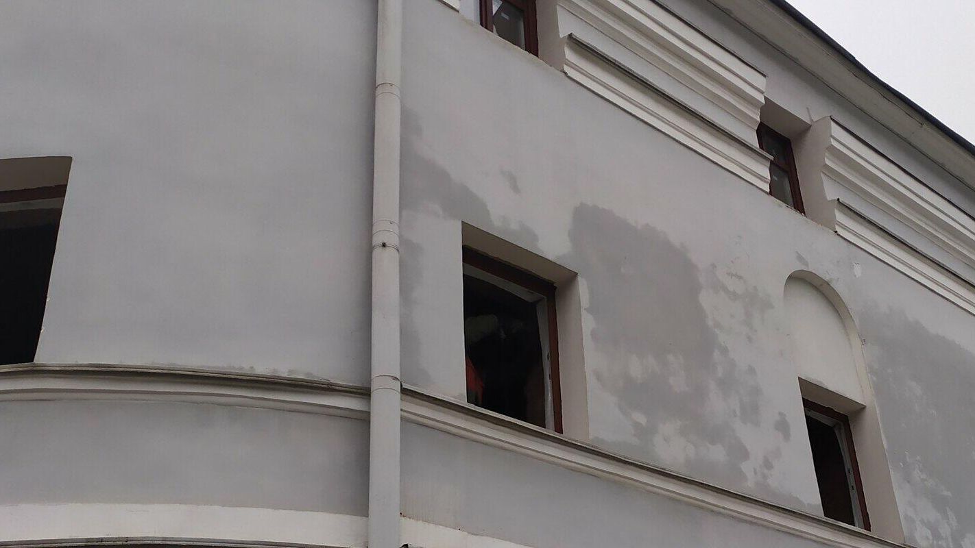 Незаконный ремонт в здании XIX века в центре Москвы Незаконный ремонт в здании XIX века в центре Москвы - РИА Новости, 1920, 06.04.2021