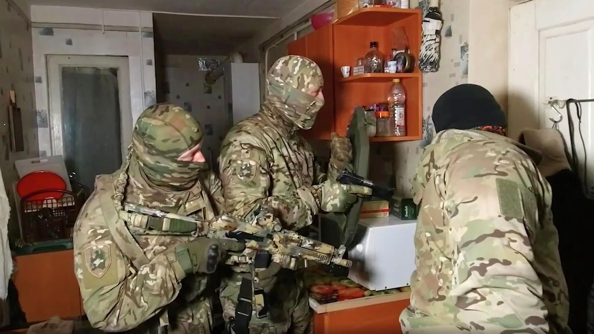 Спецоперация ФСБ России в Крыму Спецоперация ФСБ России в Крыму - РИА Новости, 1920, 09.04.2021