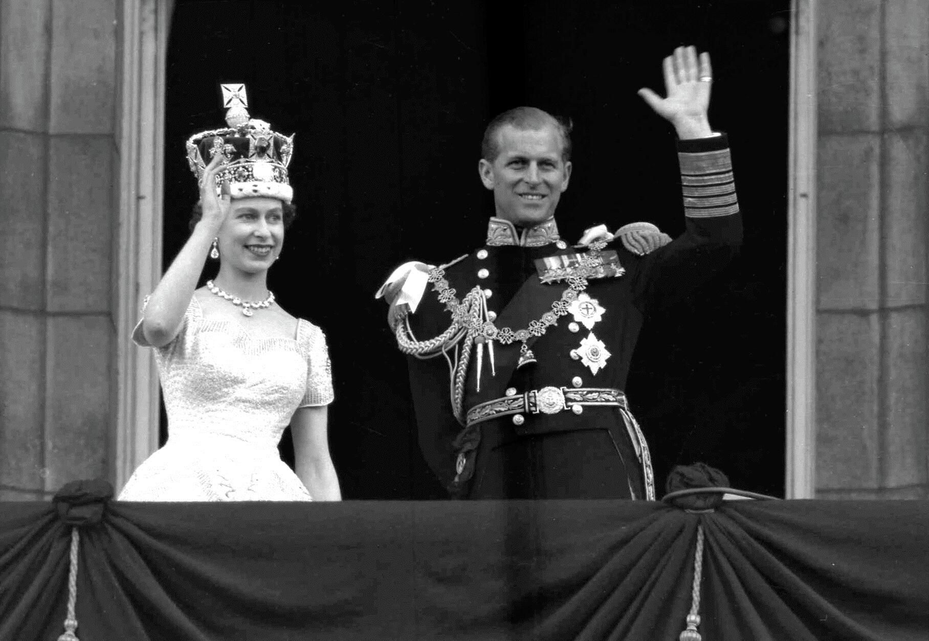 Королева Великобритании Елизавета II и принц Филипп. 2 июня 1953 Королева Великобритании Елизавета II и принц Филипп. 2 июня 1953 - РИА Новости, 1920, 09.04.2021