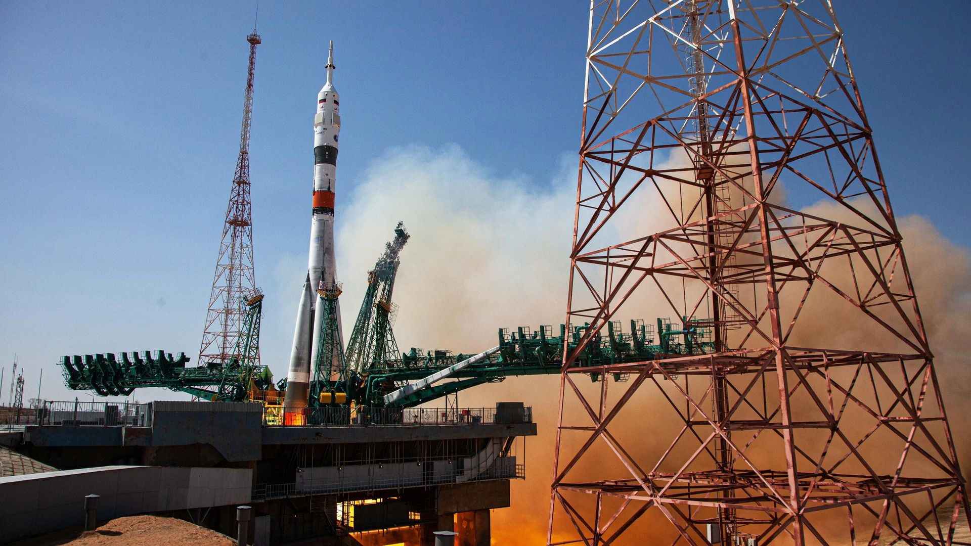 Запуск ракеты-носителя Союз-2.1а с кораблем Союз МС-18 с космодрома Байконур Запуск ракеты-носителя Союз-2.1а с кораблем Союз МС-18 с космодрома Байконур - РИА Новости, 1920, 19.11.2021