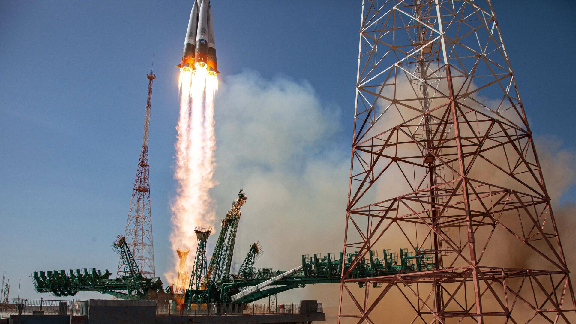 Запуск ракеты-носителя Союз-2.1а с кораблем Союз МС-18 с космодрома Байконур Запуск ракеты-носителя Союз-2.1а с кораблем Союз МС-18 с космодрома Байконур - РИА Новости, 1920, 03.11.2021
