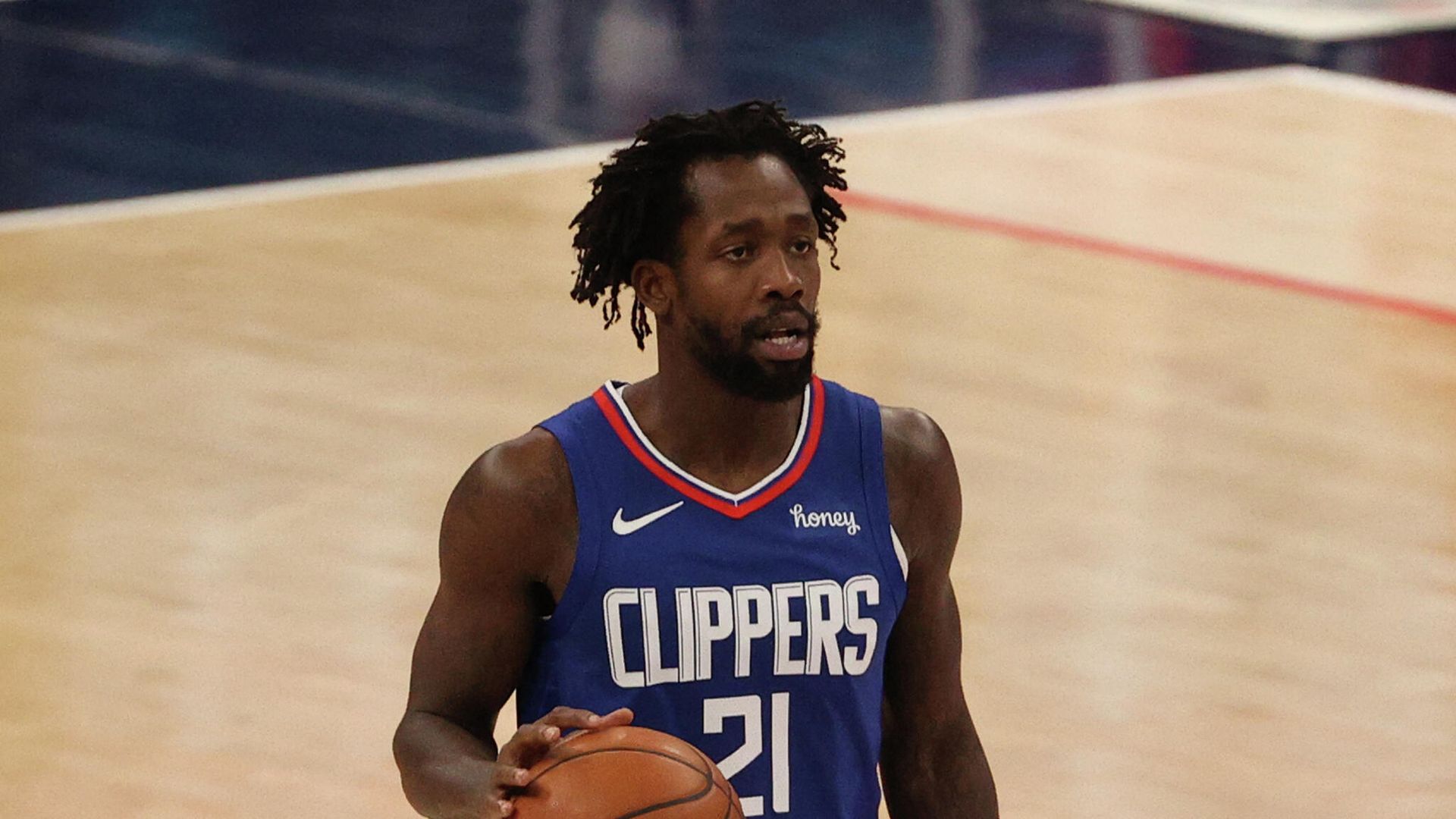 WASHINGTON, DC - MARCH 04: Patrick Beverley #21 of the Los Angeles Clippers in action against the Washington Wizards at Capital One Arena on March 04, 2021 in Washington, DC. NOTE TO USER: User expressly acknowledges and agrees that, by downloading and or using this photograph, User is consenting to the terms and conditions of the Getty Images License Agreement. Patrick Smith/Getty Images/AFP (Photo by Patrick Smith / GETTY IMAGES NORTH AMERICA / Getty Images via AFP) WASHINGTON, DC - MARCH 04: Patrick Beverley #21 of the Los Angeles Clippers in action against the Washington Wizards at Capital One Arena on March 04, 2021 in Washington, DC. NOTE TO USER: User expressly acknowledges and agrees that, by downloading and or using this photograph, User is consenting to the terms and conditions of the Getty Images License Agreement. Patrick Smith/Getty Images/AFP (Photo by Patrick Smith / GETTY IMAGES NORTH AMERICA / Getty Images via AFP) - РИА Новости, 1920, 10.04.2021