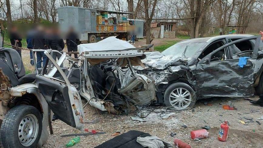 ДТП в Кабардино-Балкарии на 32 километре автодороги Новопавловск-Прохладный-Моздок ДТП в Кабардино-Балкарии на 32 километре автодороги Новопавловск-Прохладный-Моздок - РИА Новости, 1920, 11.04.2021