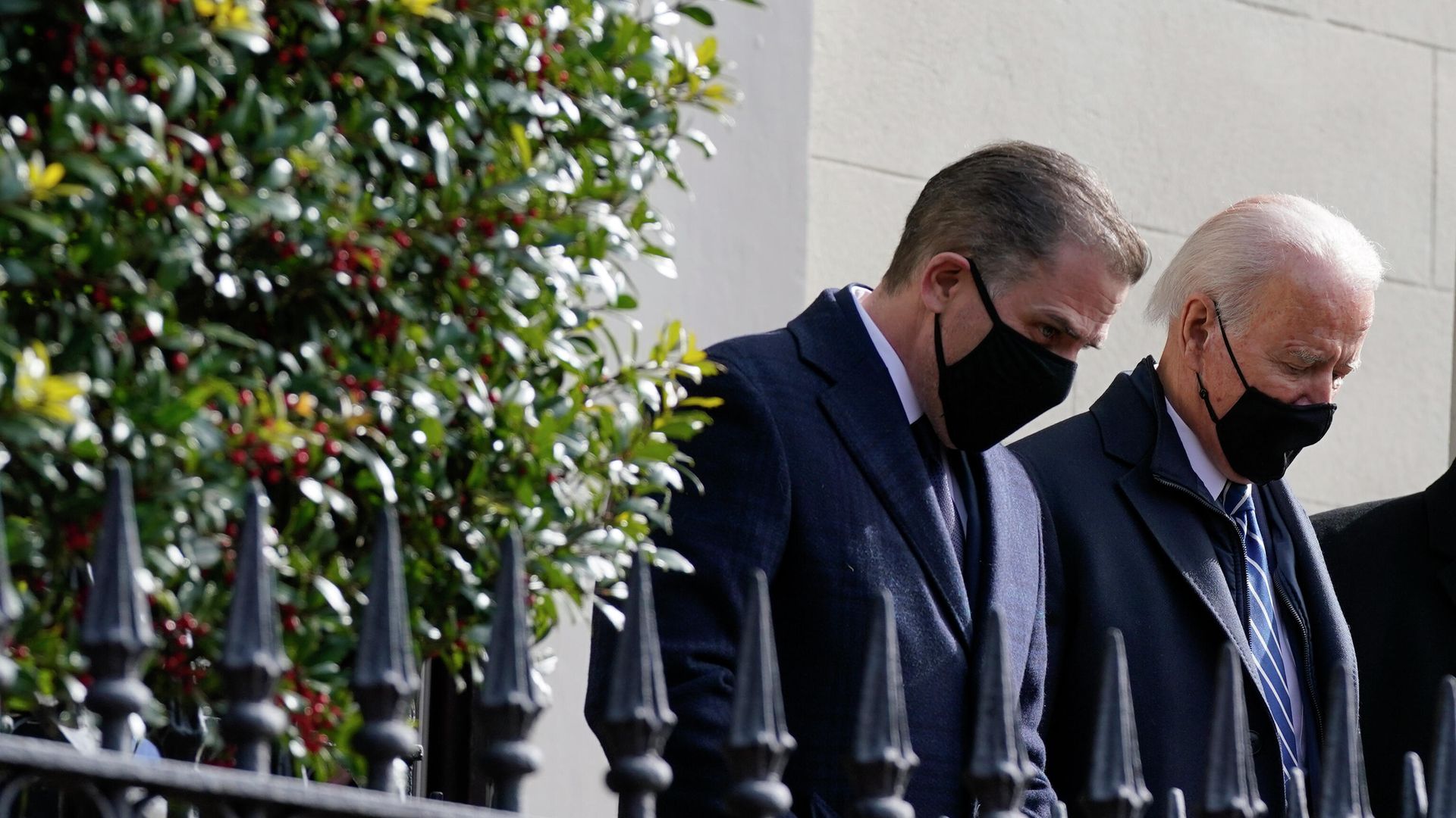 Президент США Джо Байден и его сын Хантер Президент США Джо Байден и его сын Хантер - РИА Новости, 1920, 31.03.2022